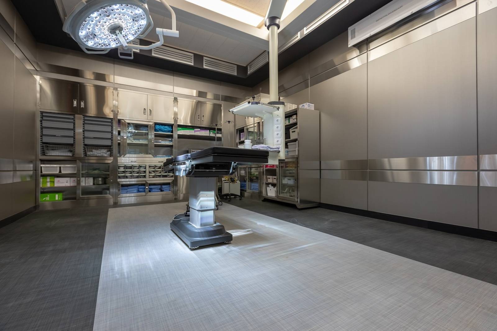 Les chirurgiens digestifs du groupe MUST à Paris sont tous accrédités.